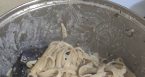 Mussels and Pasta with Creamy Wine Sauce