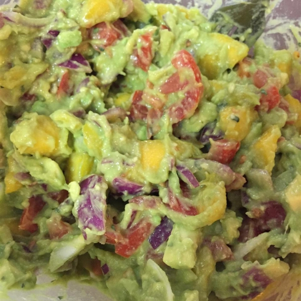 Tropiguac (Hawaiian-style Guacamole)