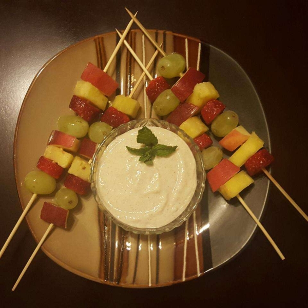 Fruit Skewers with Apple Cinnamon Dipping Sauce