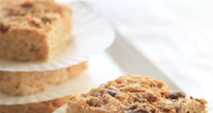 Peanut Buttery Butterfinger Bar