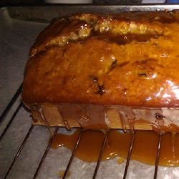 Applesauce Raisin Bread