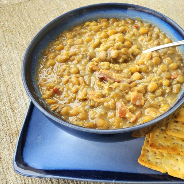 Slow Cooker Lentil Soup with Bacon