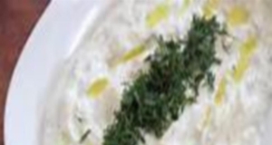 Haydari (Turkish Yogurt Dip)