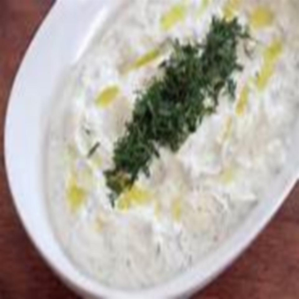 Haydari (Turkish Yogurt Dip)