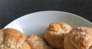 Rosemary Garlic Knots