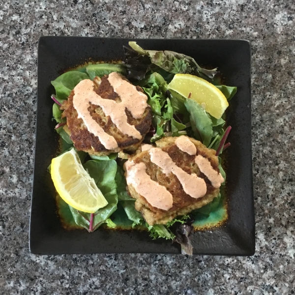 Baked Crab Cakes with Roasted Red Pepper Remoulade