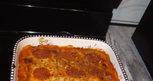 Macaroni and Cheese Pizza Bake