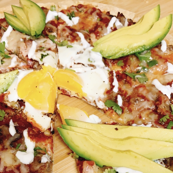 Simple Southwestern Breakfast Pizza