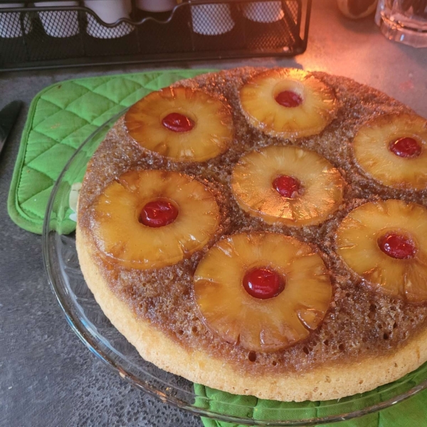 Old Fashioned Pineapple Upside-Down Cake