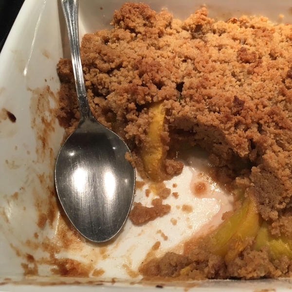 Peach Crisp with Canned Peaches