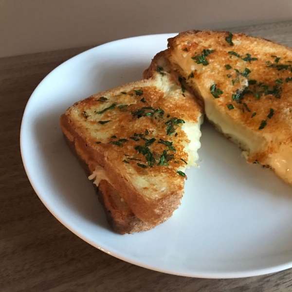 Garlic Bread Grilled Cheese