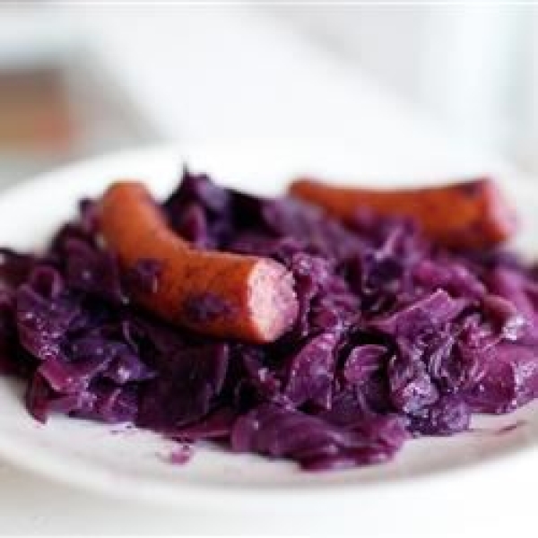 Polish Sausage with Red Cabbage