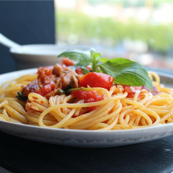 Spaghetti with Salami and Bacon