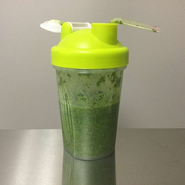 Quick Kale and Banana Smoothie