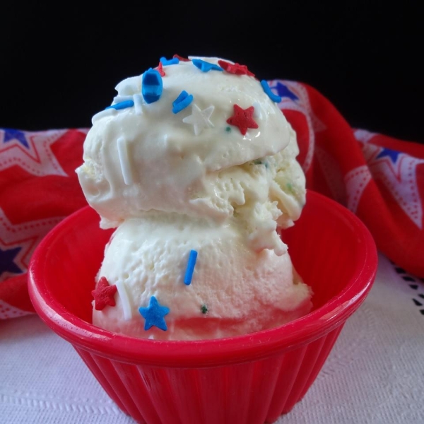 No-Churn Cake Batter Ice Cream