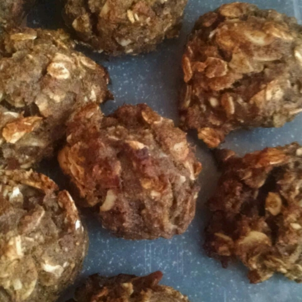 Sugar-Free Banana Oatmeal Cookies with Almonds