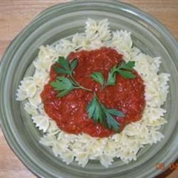 Bow-Tie Pasta With Red Pepper Sauce
