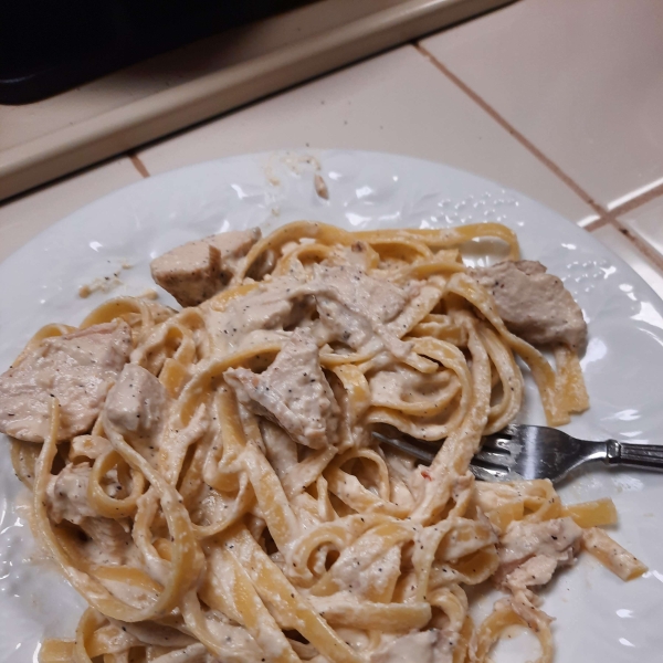 Lighter Chicken Fettuccine Alfredo