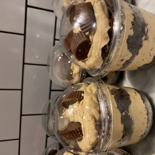 Fluffy Peanut Butter Frosting