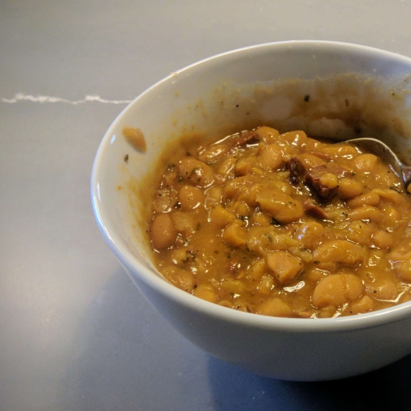 Slow Cooker Ham and Beans