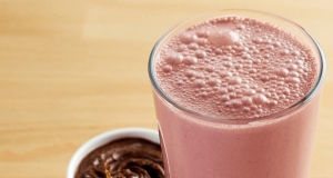 Chocolate Cherry Peanut Butter Smoothie