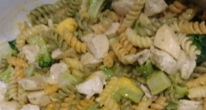 VELVEETA® Easy Chicken Primavera