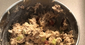 Creamy and Crunchy Tuna Salad Supreme
