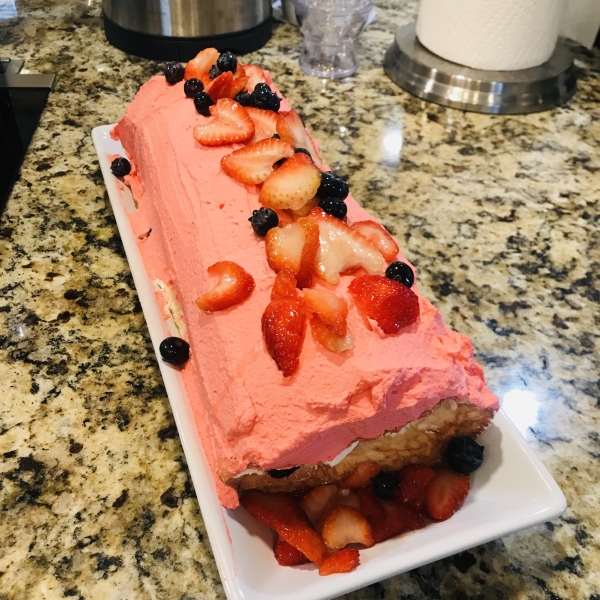 Angel Food Cake and Strawberry Cream Roll