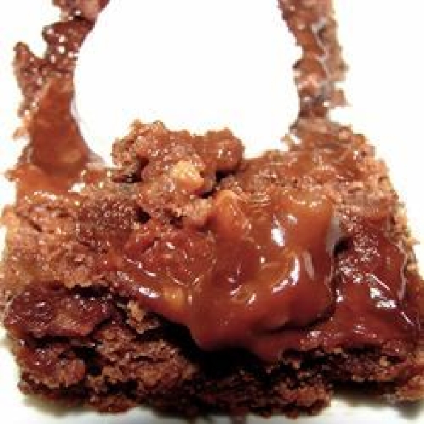 Hot Fudge Sundae Cake