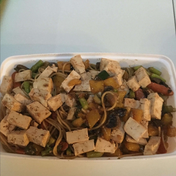 Spicy Stir-Fried Udon Noodles