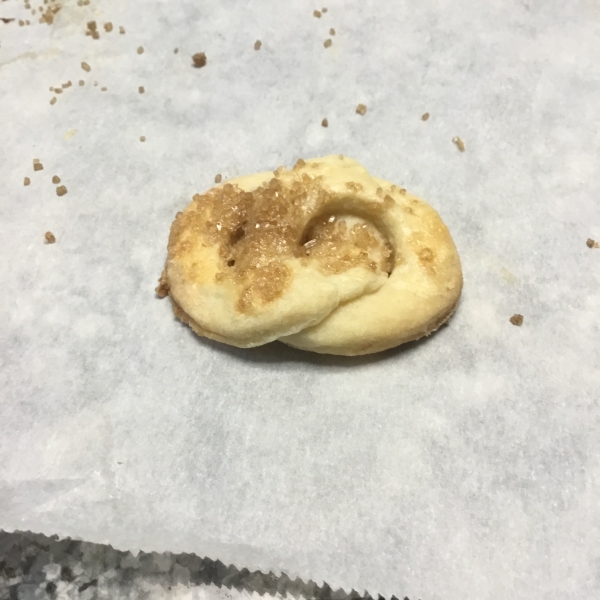 Almond Love Knots