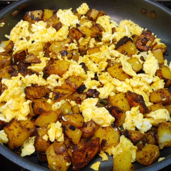 Spicy Potatoes and Scrambled Eggs