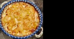 Rich and Creamy Potatoes au Gratin