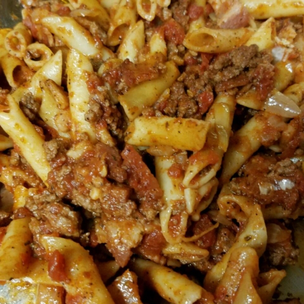 Shells with Bacon and Beef Sauce
