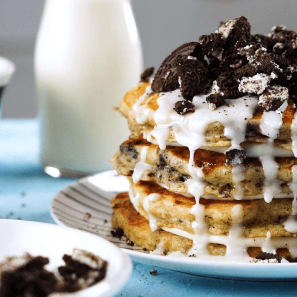 Copycat Milk 'n Cookies Pancakes