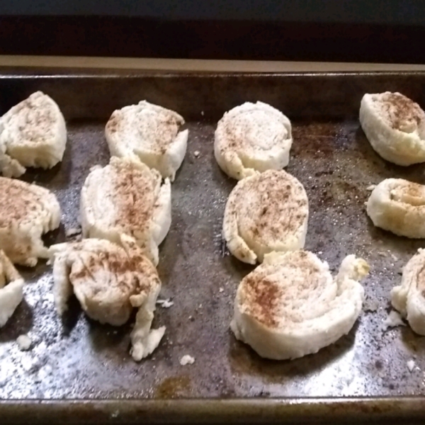 Piggies (Sugar and Cinnamon Pie Dough Cookies)