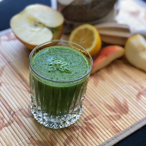 Apple-Pear Green Smoothie