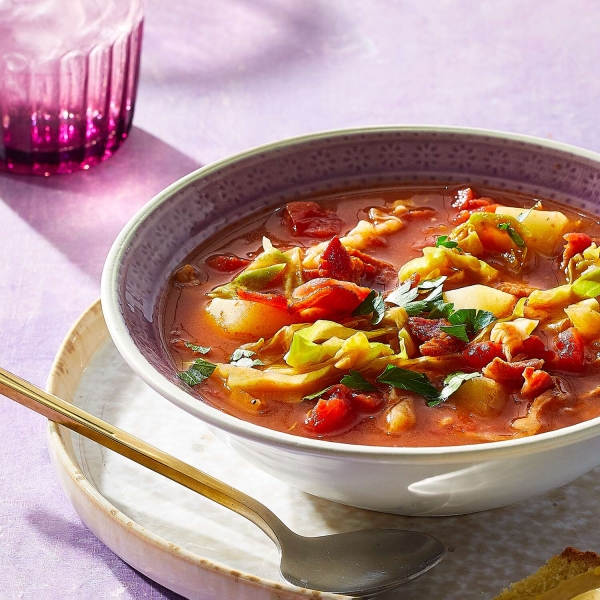 Irish Bacon and Cabbage Soup