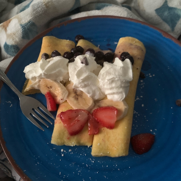 Creamy Strawberry Crepes