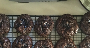 Ghirardelli Flourless Fudgy Chocolate Chip Cookies