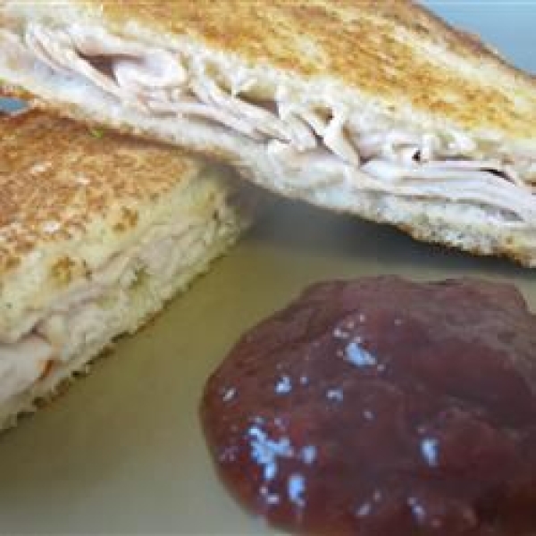 Sweet and Spicy Turkey Sandwich