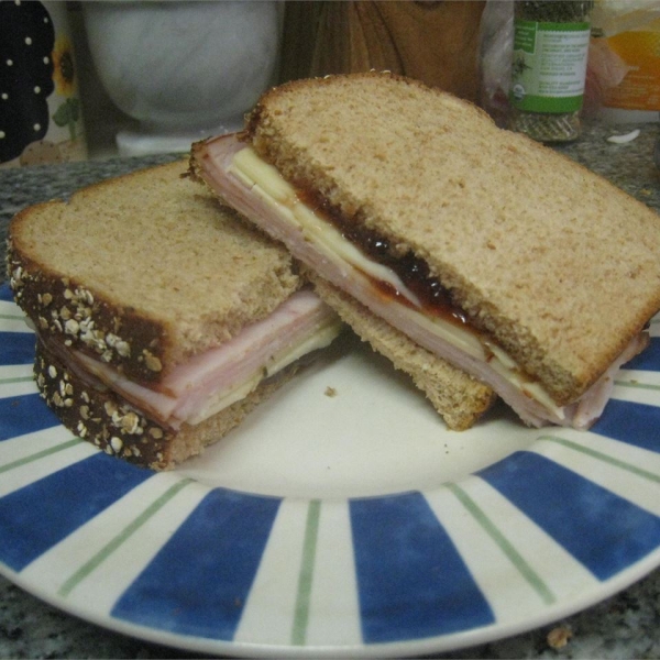 Sweet and Spicy Turkey Sandwich