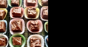 Simple and Amazing Peanut Butter-Chocolate Fudge