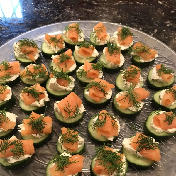 Cucumber Cups with Dill Cream and Smoked Salmon