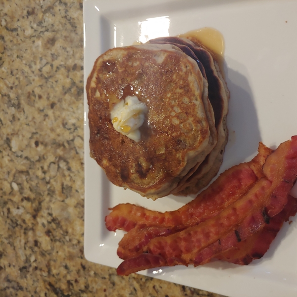 Easy Banana Nut Pancakes