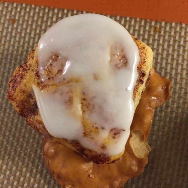 Salted Caramel Pretzel Roll Bite
