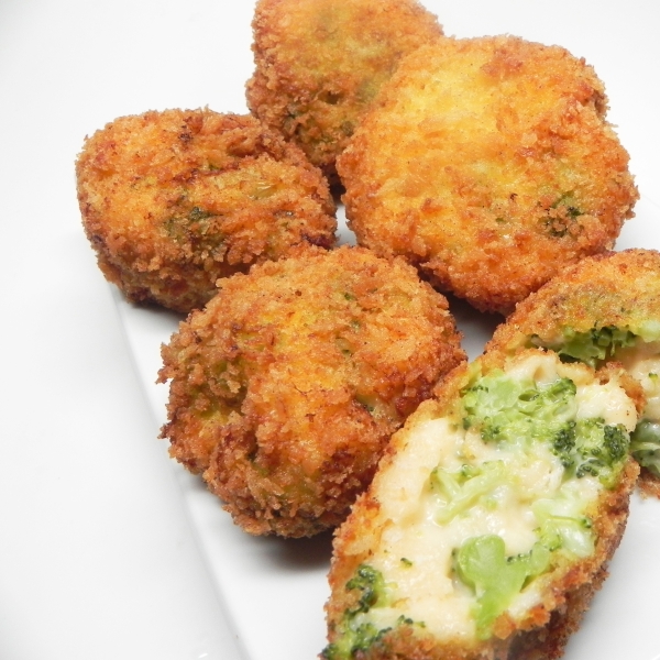 Broccoli Cheese Bites