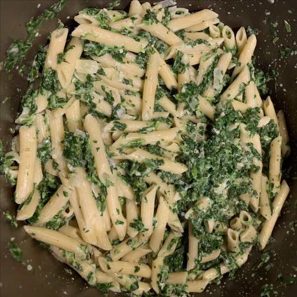 Creamy Gorgonzola Spinach Pasta