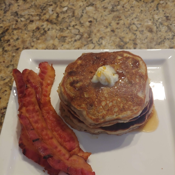 Easy Banana Nut Pancakes
