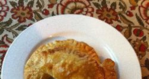 Empanadas de Pollo al Verdeo (Chicken and Spring Onion Empanadas)